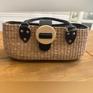 Woven Straw structured Summer Bag Wooden Buckle Accent Vintage Y2K